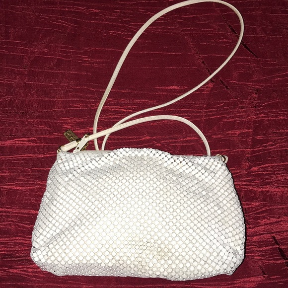 Whiting and Davis shoulder clutch - Picture 3 of 8